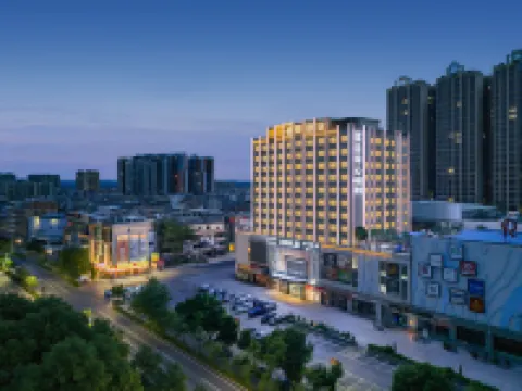 Luoding Star Hotel Hotel di Luoding