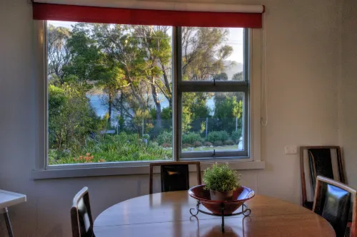 Cove Beach Apartment 1