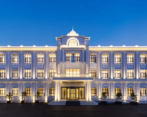 No. 5 Hotel (Jinjiang International) Hotels near Sun Island