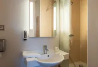 B&B Hotel Amiens Hotels in Somme