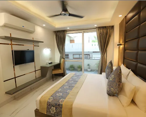 Hotel Keshav Residency Gurgaon Hotels near Sector 32