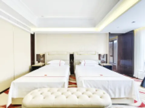 Baiyun International Hotel Hotels in Huadian