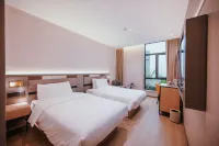 Homeinn Plus (Jixi Railway Station Wanda Plaza Branch)