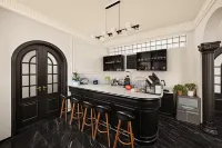 Chantilly Left Bank French Designer Homestay - Barer