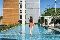 Fourium Pattaya Hotel & Serviced Residence - Bãi biển