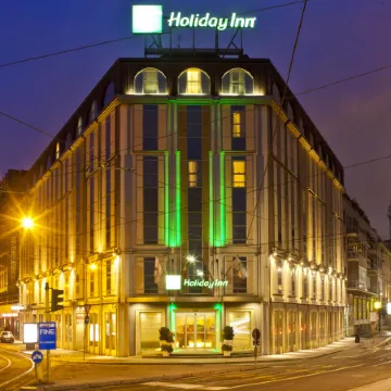 Holiday Inn MILAN - GARIBALDI STATION by IHG Отели рядом с достопримечательностью «Жилой комплекс «Вертикальный лес»»