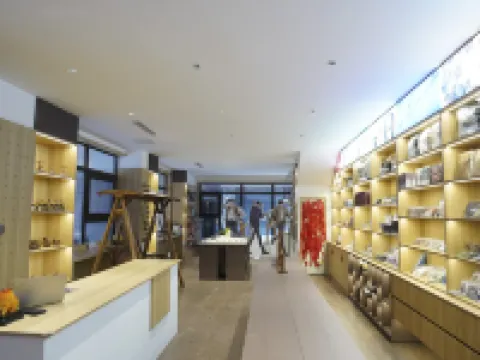 Qingcheng Cultural Creative Chinese Inn (Tourism Service Center of West Changbai Mountain)