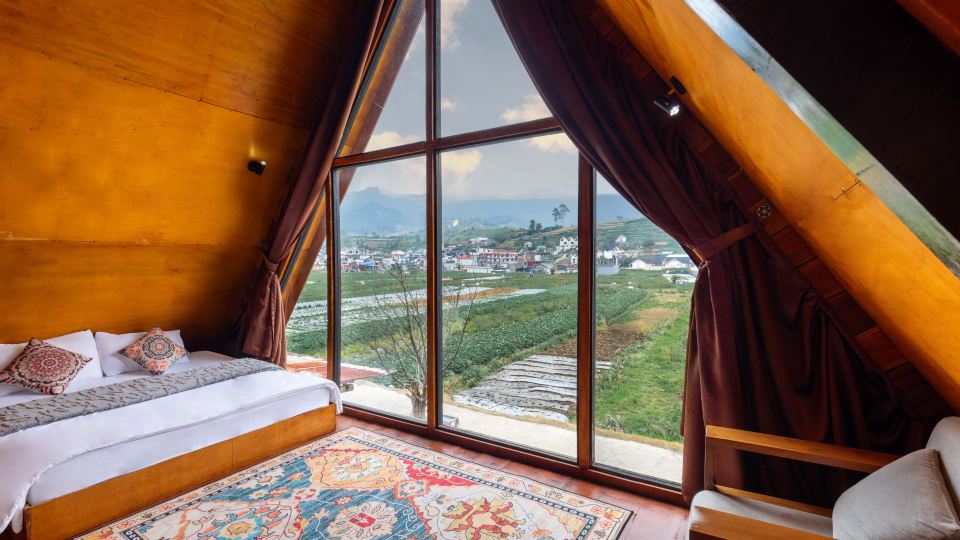 Cabin Linggayoni Dieng