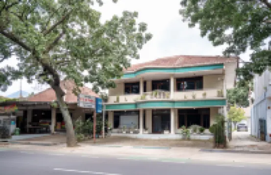Rehat at Hotel Kurnia Karapitan