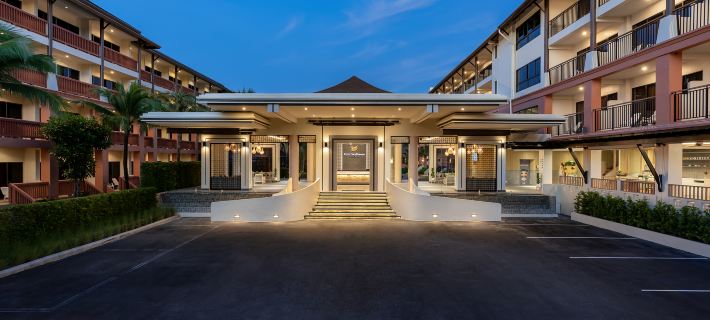 Kata Sea Breeze Resort Hotels in Пхукет