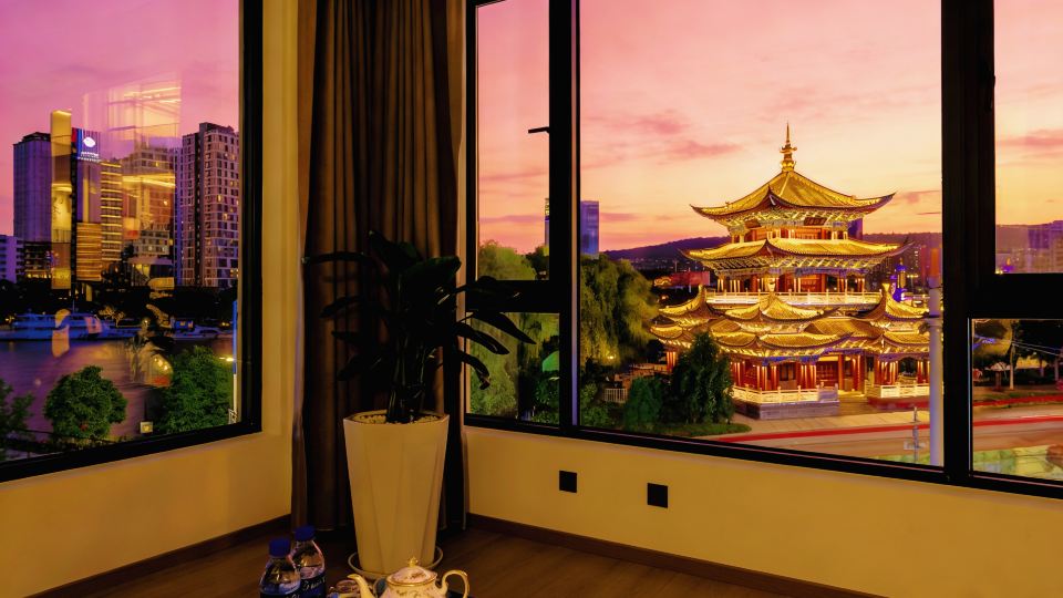 Dali Haizui Seaview Hotel