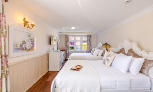 Hoa Sen Vang Hotel Dalat