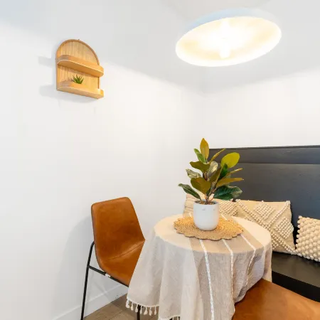 Prime CBD Living  Modern 1BR Steps from Everything