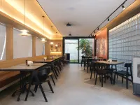 Teduh Simatupang Hotels near Shisha Cafe
