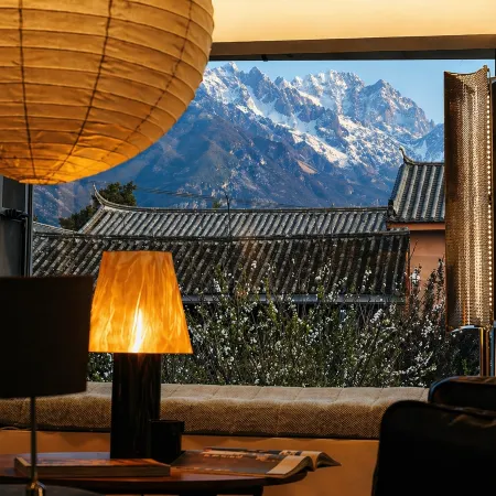 BaiSha Wild White Hotel