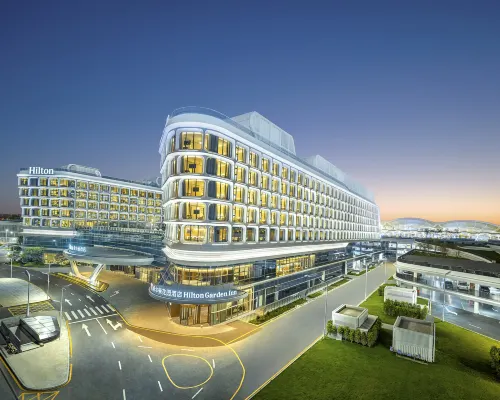 Hilton Garden Inn Guangzhou Baiyun Airport（Terminal 3） Hotels near Gaozeng