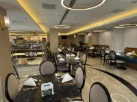 Warwick Riyadh Al Wezarat - breakfast