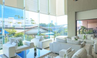 B2 Bangna Premier Hotel