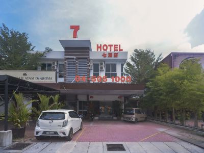 7 Hotel