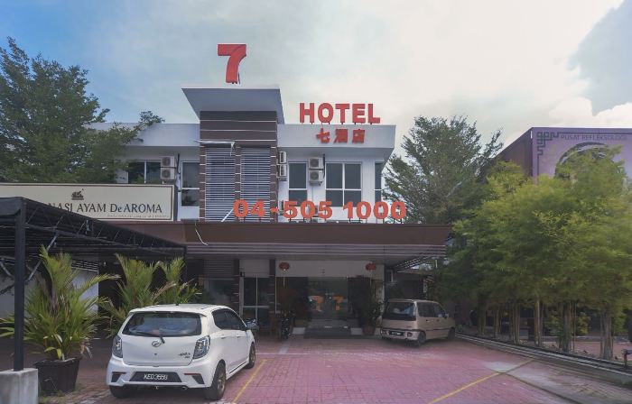 7 Hotel