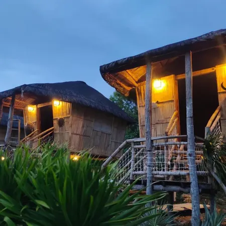 Tribu Kihud "Experience Simple Living"