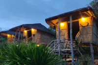 Tribu Kihud "Experience Simple Living"