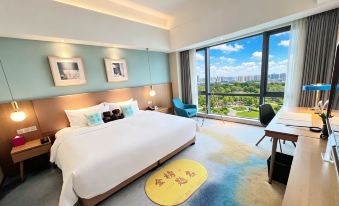 Baolong Artels Collection Hotel (Lingang Dishui Lake)