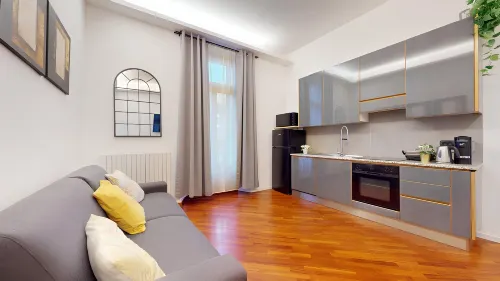 Rent Apartment - Luxury Apartment in Porta Venezia - Condos