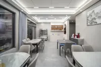 Sanqingshan Huashijian Homestay (Gangshou Cableway)
