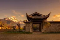 Mishan Guiyun Snow Mountain Panoramic View Pu'er Tea Fragrance Holiday Home - balcony
