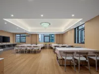 Jikelai Hotel (Guiyang Guanshanhu Lincheng West Road Subway Station) 관산후 공원 주변 호텔