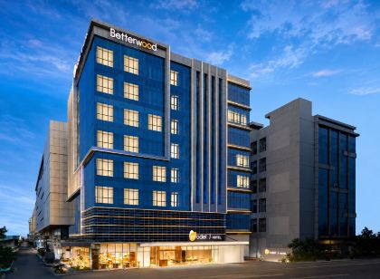 Model J Hotel Jakarta Soekarno - Hatta Airport