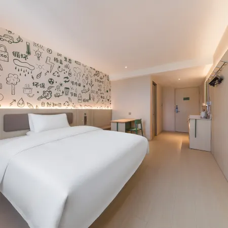Haiyou Hotel (Yueyang Tower Pedestrian Street)
