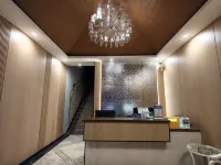 Hongtu Business Hotel - 2 Yıldız