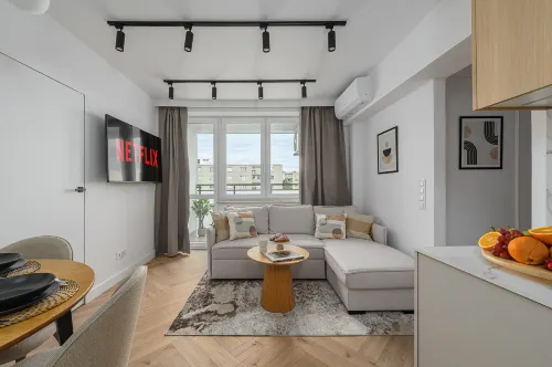 Lumina Premium 3BR Apartment with Balcony AC - Homestays