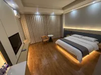 Yingjiang Guanghe Hotel - Balkon
