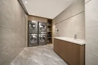 Wuxi Zhongshan Road Sanyang Square Jinjiang Metropolo Hotel - parking