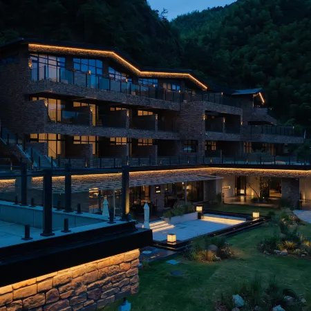 Jinyun Chunshang Yunduan Secret Resort Hotel