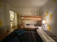 The Bookstore Family Apartment - 3-Star