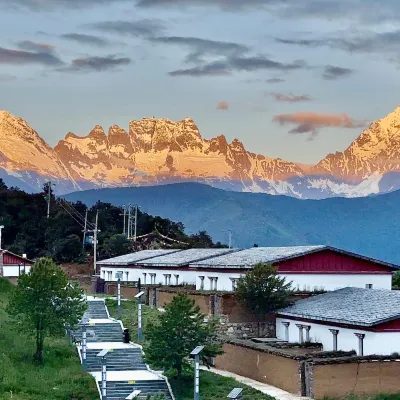 High Mountain Resort – Meili Hotel Hotels near Feilai Temple Scenic Area - No. 1 Viewing Platform
