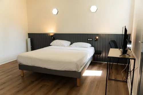 Logis Hotel Come Inn - parking