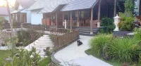 Villa Ume Tenang - غرفة مطلة على الجبل