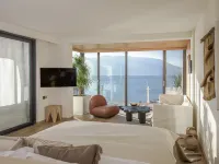 Dali  Yunshu Seaview Resort Hotel (Shuanglang Erhai Store) Hotels near Shuanglang
