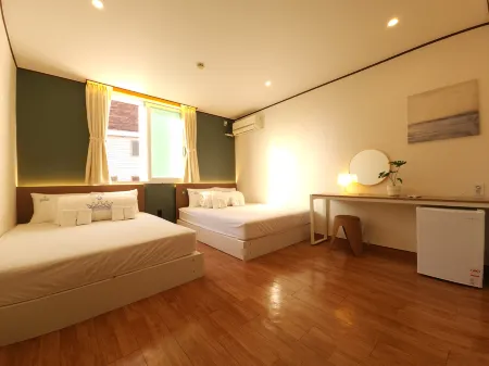 OYO Hostel Myeongdong 5