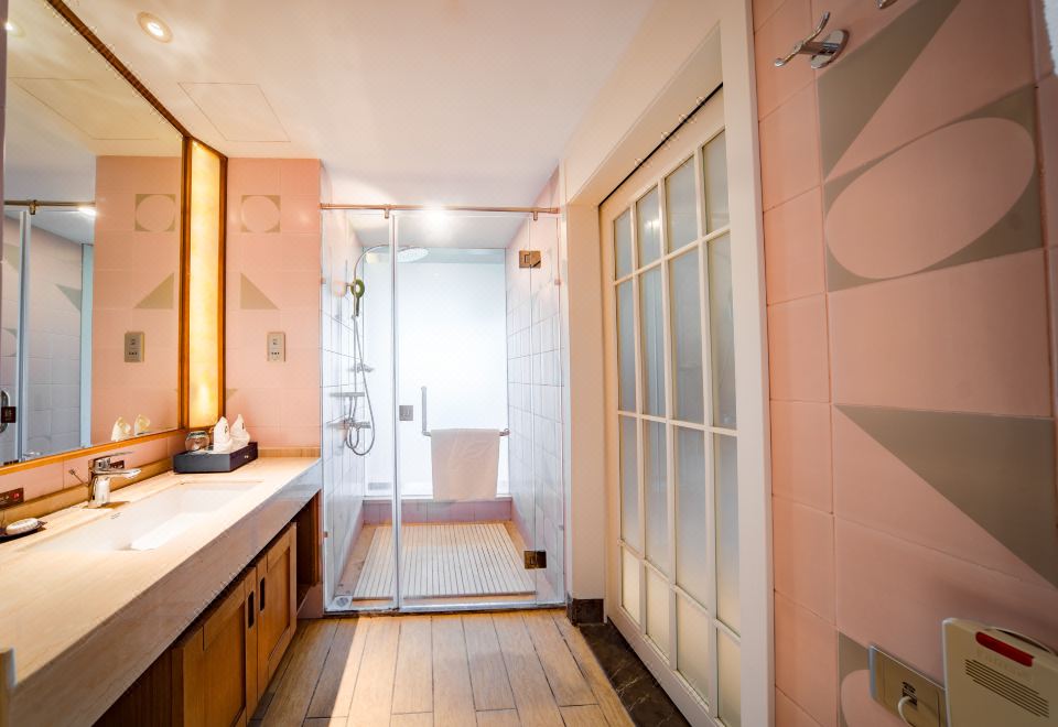 Du Golf International Over view