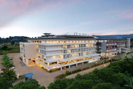 The Sentra Manado Отели в г. Tikala