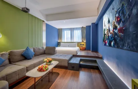 UFUN Hotel (Nanning Jiangnan Wanda Plaza Pingxi Night Market)