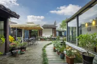 Hongcun Qingyin Caoyi Xianyuanlu Homestay