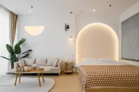 Dalian Xinghai Square Tide Ocean Hotel(Convention Center Metro Station)