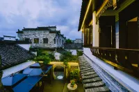 Youmi Manju · Huizhou Style Light Luxury and Beautiful Stay by the South Lake